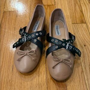Steve Madden Tan Ballet Flats with Black Grommet Straps